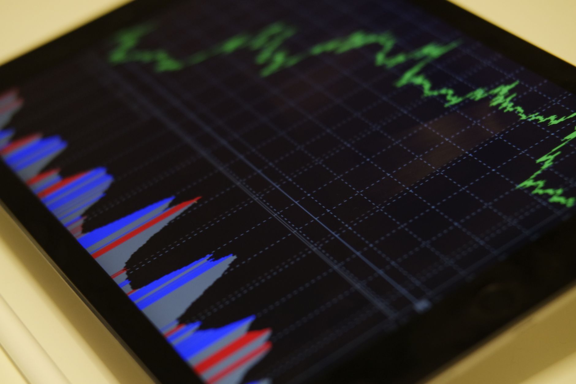 45% Upside Potential: The 9 Largecap Stocks You Need to Buy Now!