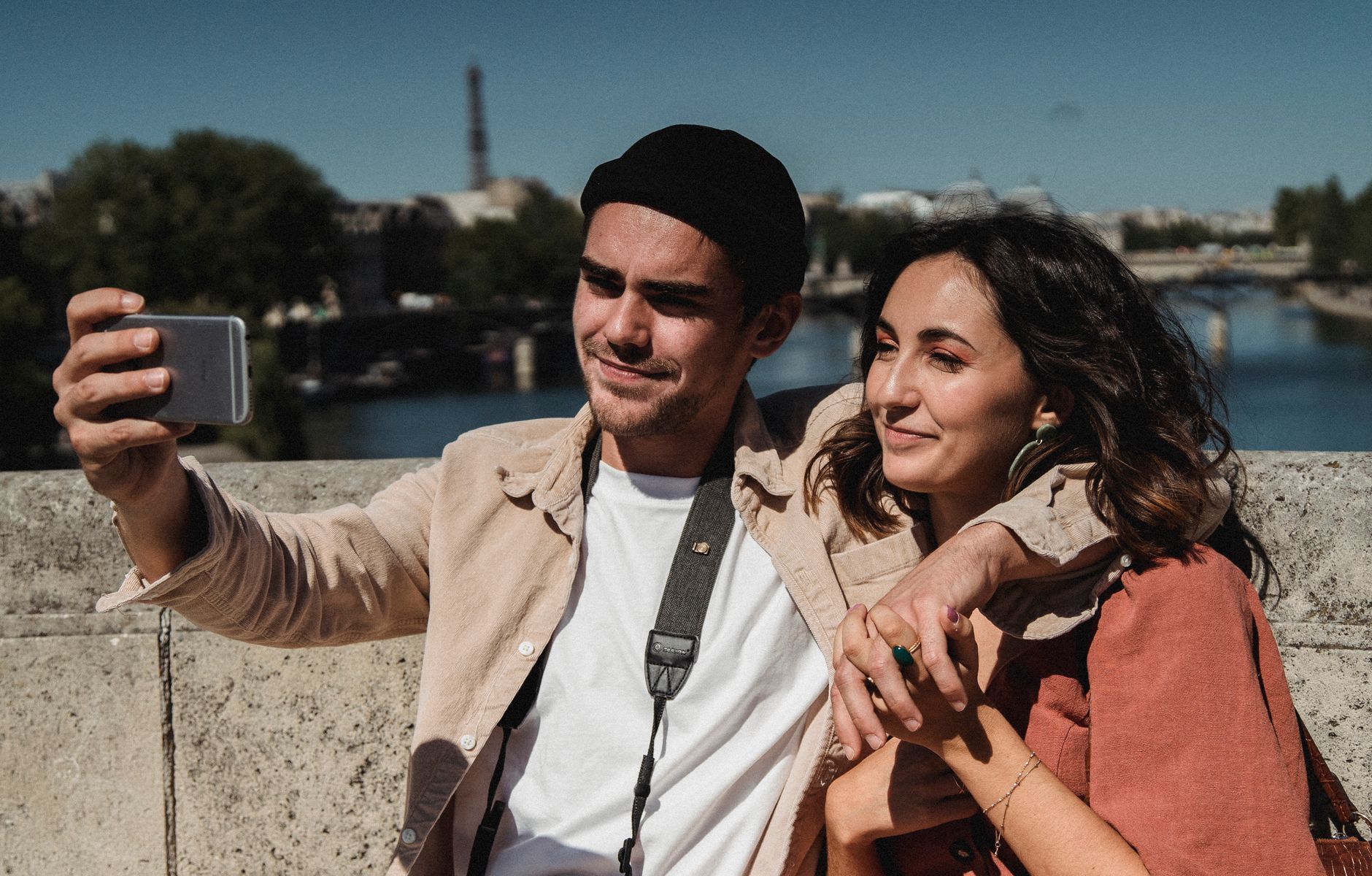 You Won't Believe How Smartphones Are Secretly Controlling Your Love Life!